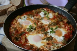 Shakshuka – Oua cu legume.